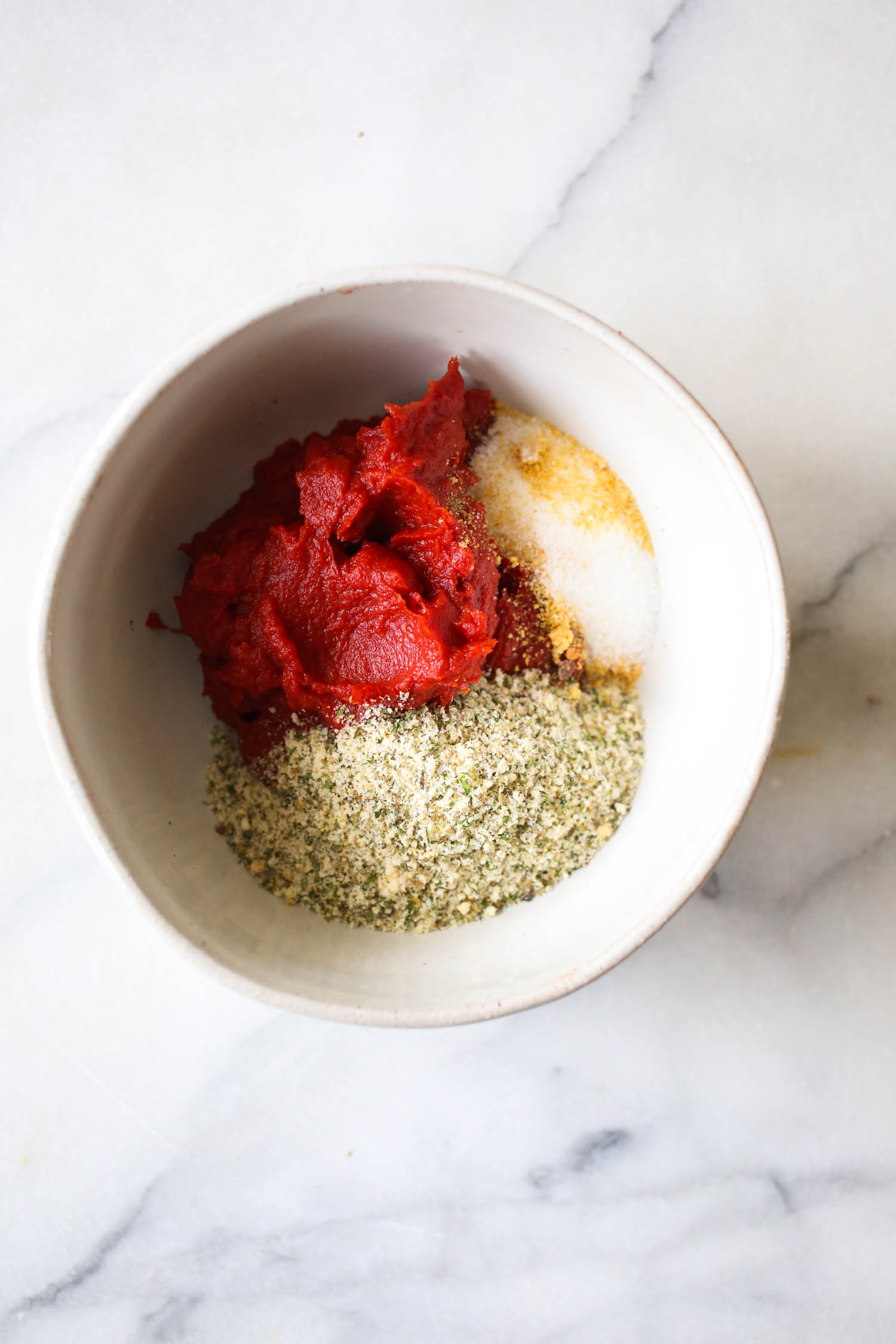 pizza sauce ingredients in bowl