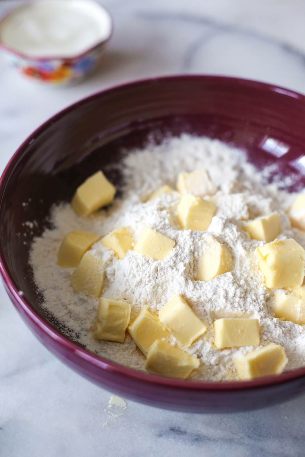 shortening and salt in flour for pie crust