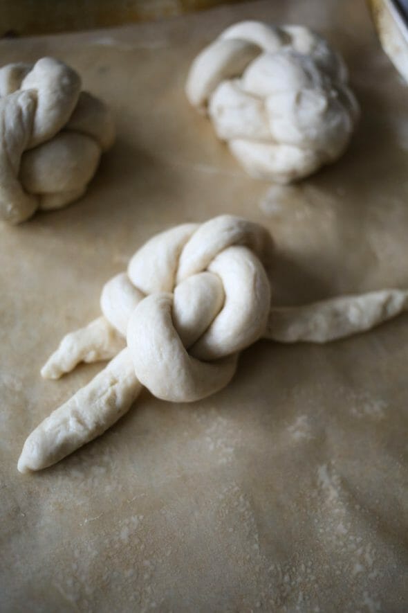 shaping mini king cakes 4