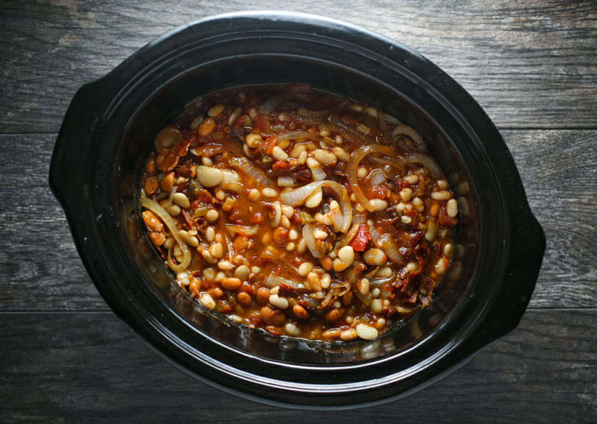 Baked Beans in a Black Pot