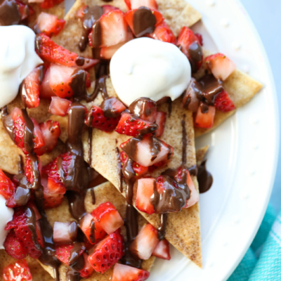 strawberry chocolate nachos