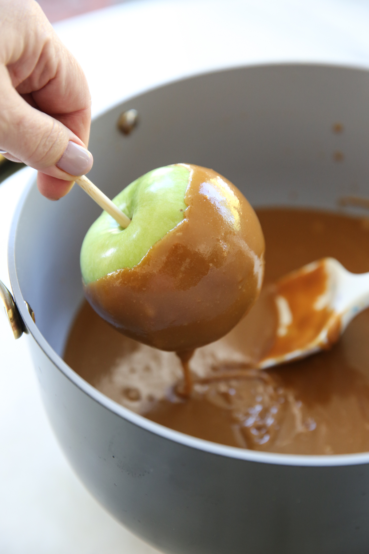 apple dipped in caramel
