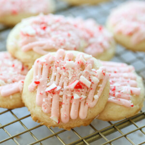 peppermint meltaway cookies on a baking rack