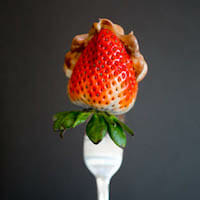 Super easy strawberries stuffed with salted caramel cream cheese and Nutella from Our Best Bites