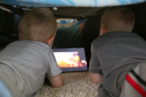 Surface Movie Fort 2