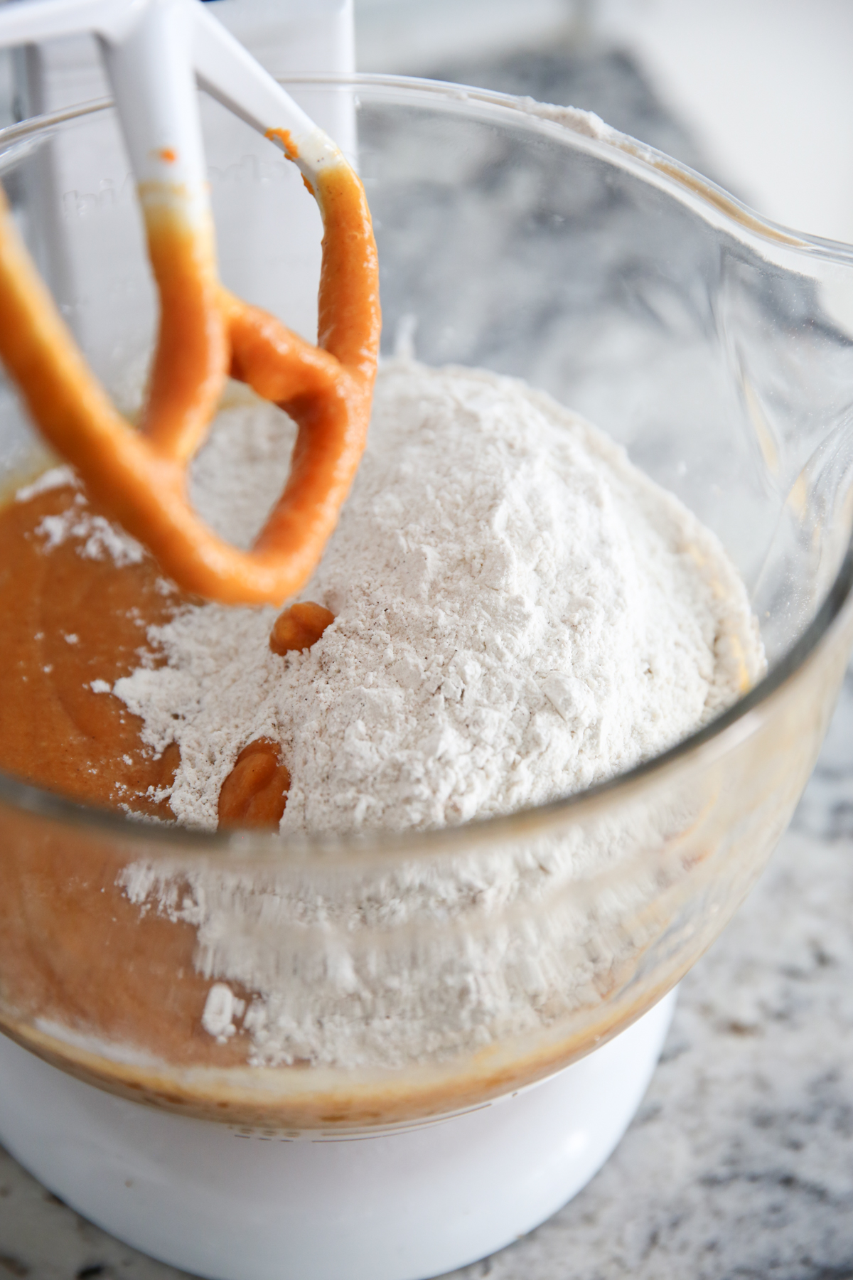 Mixing Cake ingredients