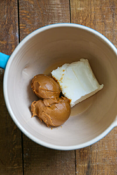 Biscoff Cheesecake Apple Dip