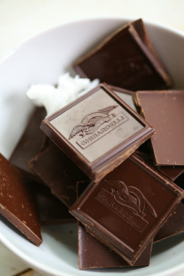 chocolate-dipped fruit cones-2