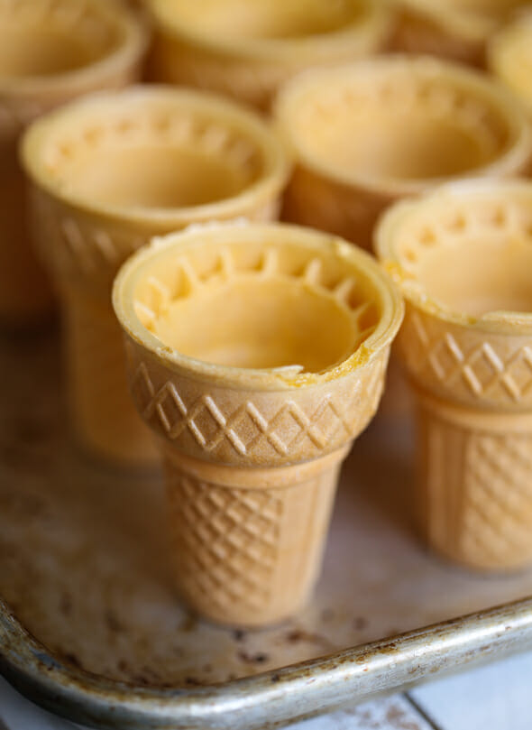 confetti cupcake cones-3