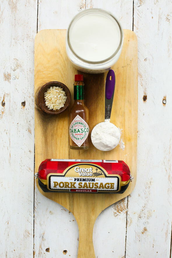 biscuits and gravy ingredients