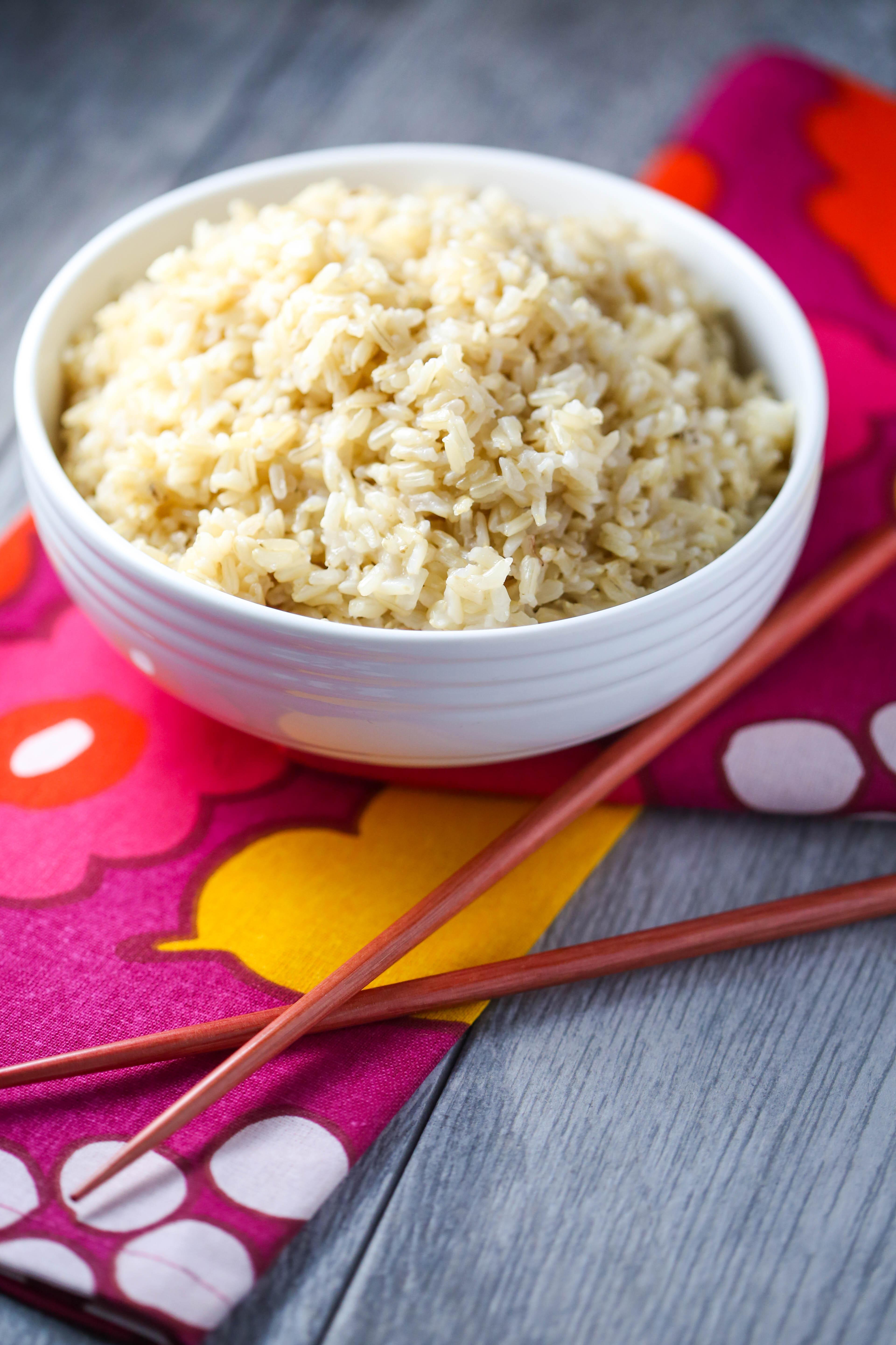 Pressure Cooker brown rice in a bowl #instantpot #pressurecooker #brownrice