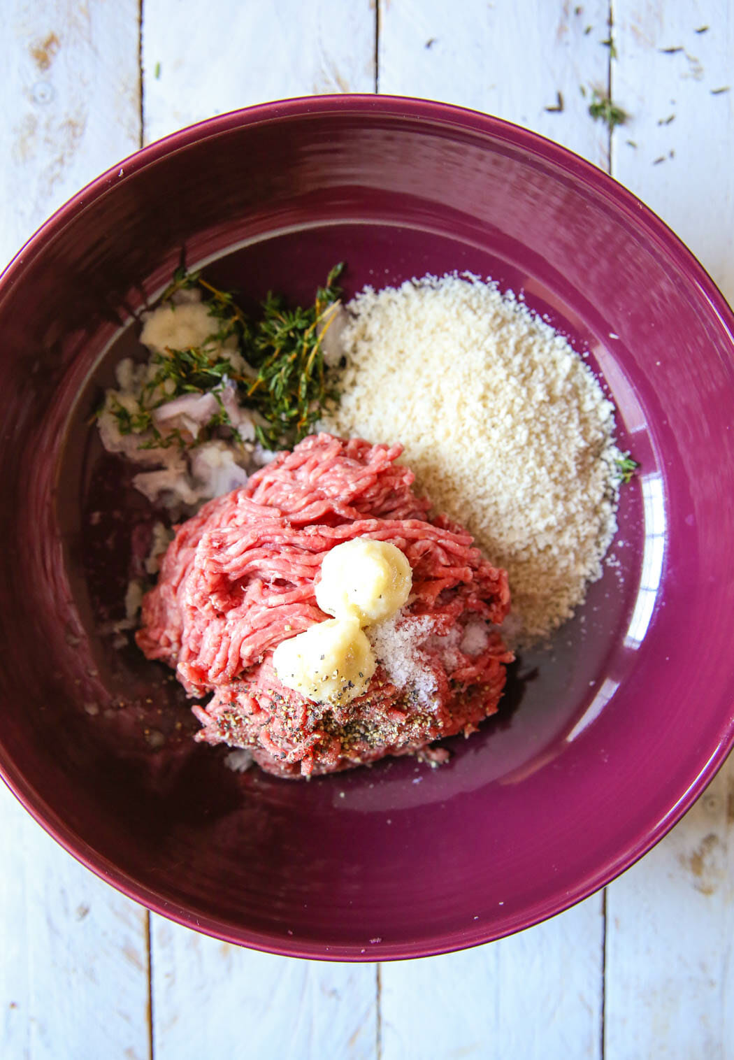 meatloaf ingredients in bowl