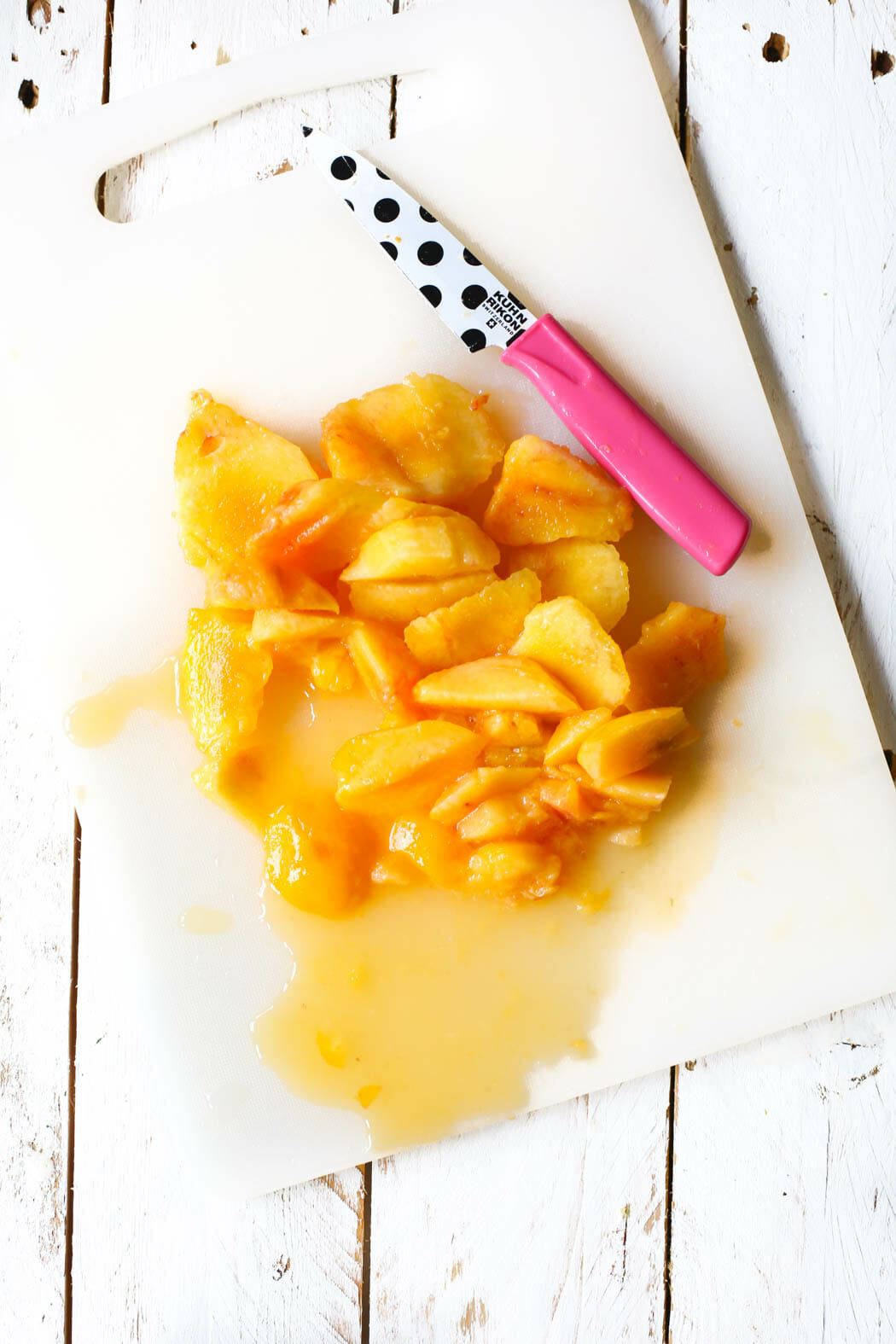 peeled peaches for peach syrup