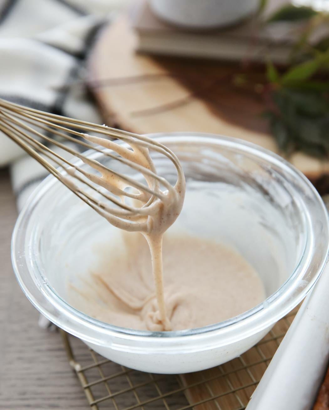 cinnamon vanilla frosting