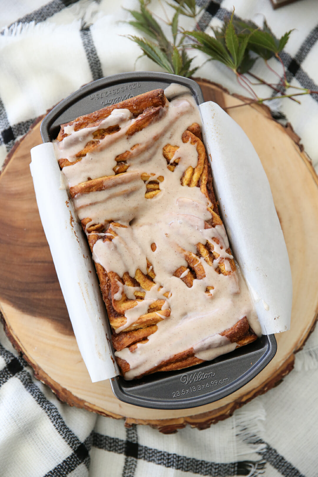 Pumpkin Spice Pull Apart Bread with frosting