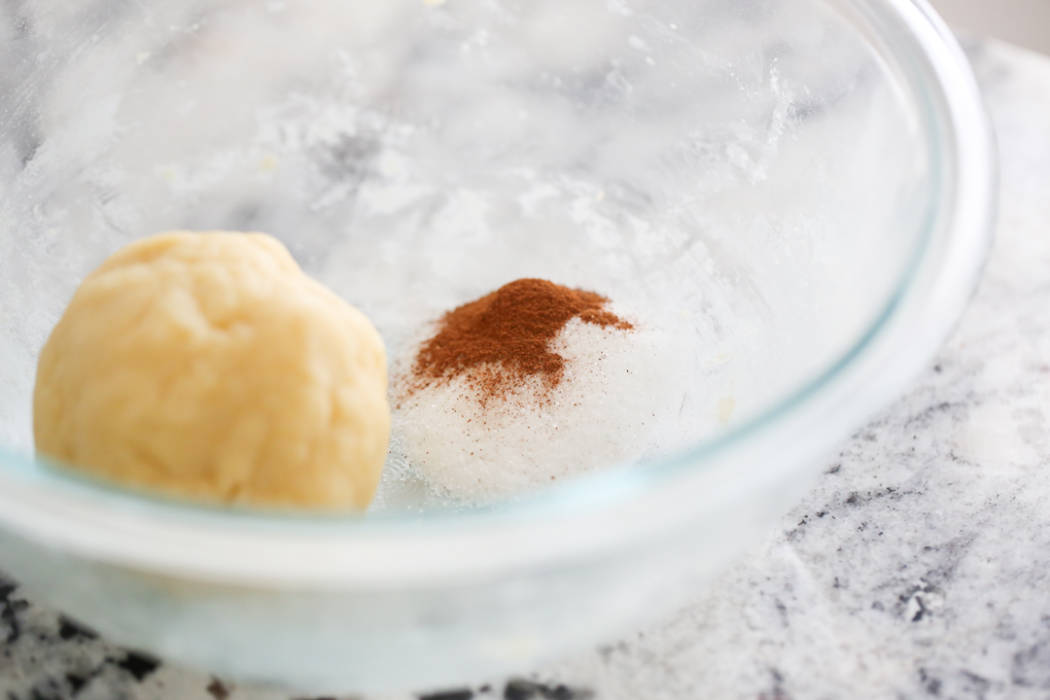 Giant Snickerdoodle CookieDough