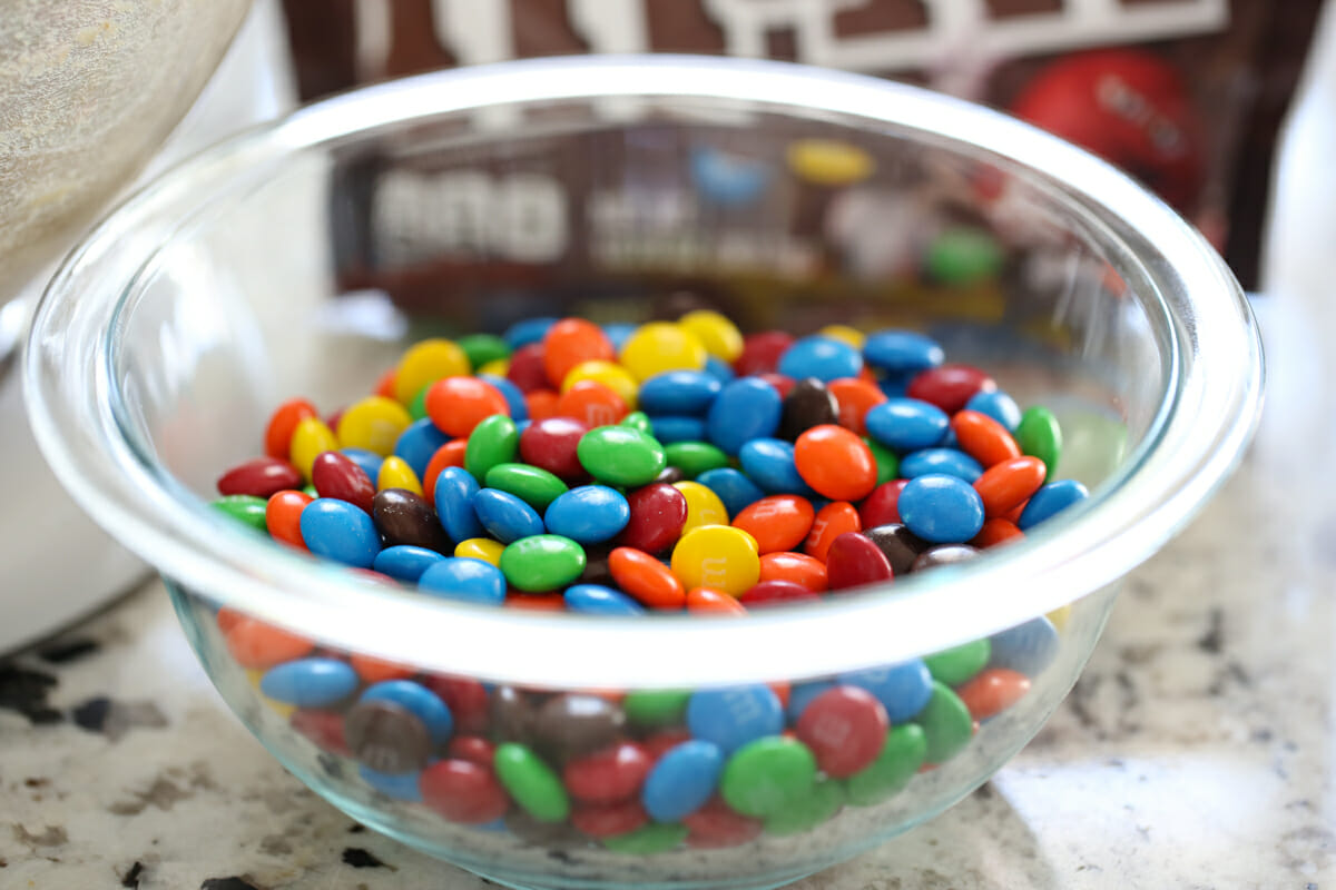 m and m's in bowl