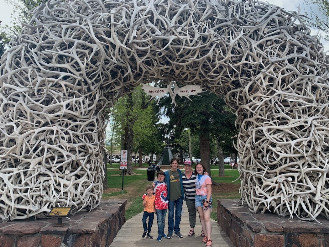 kids in front of the antler arch in Jackson Hole, Wyoming