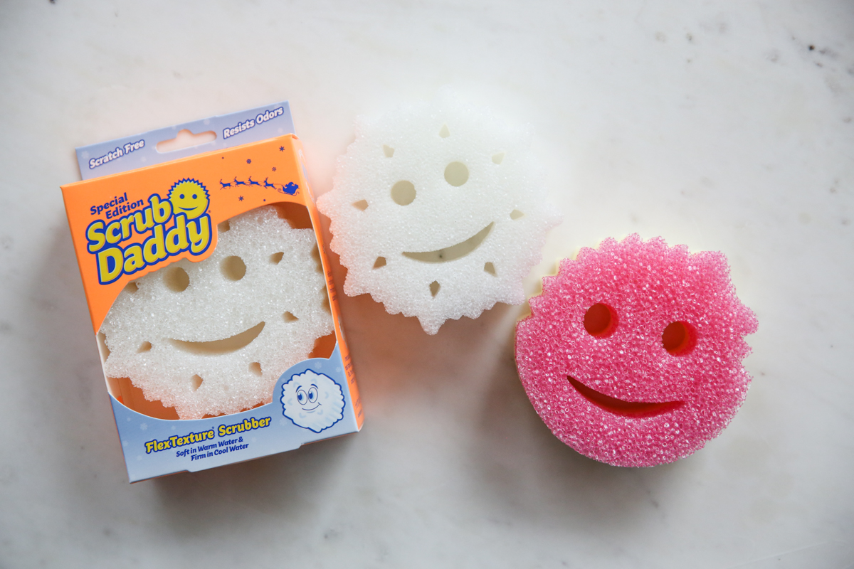 scrub daddy sponges