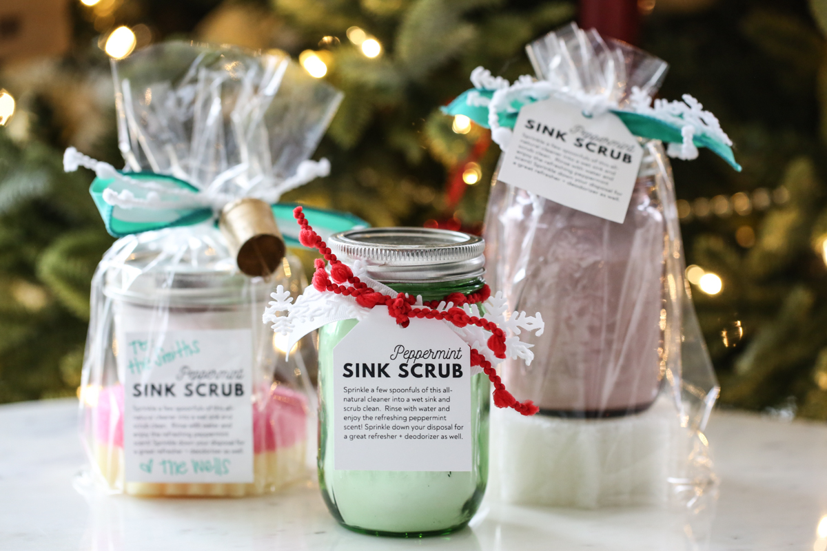 sink scrub in gift jars